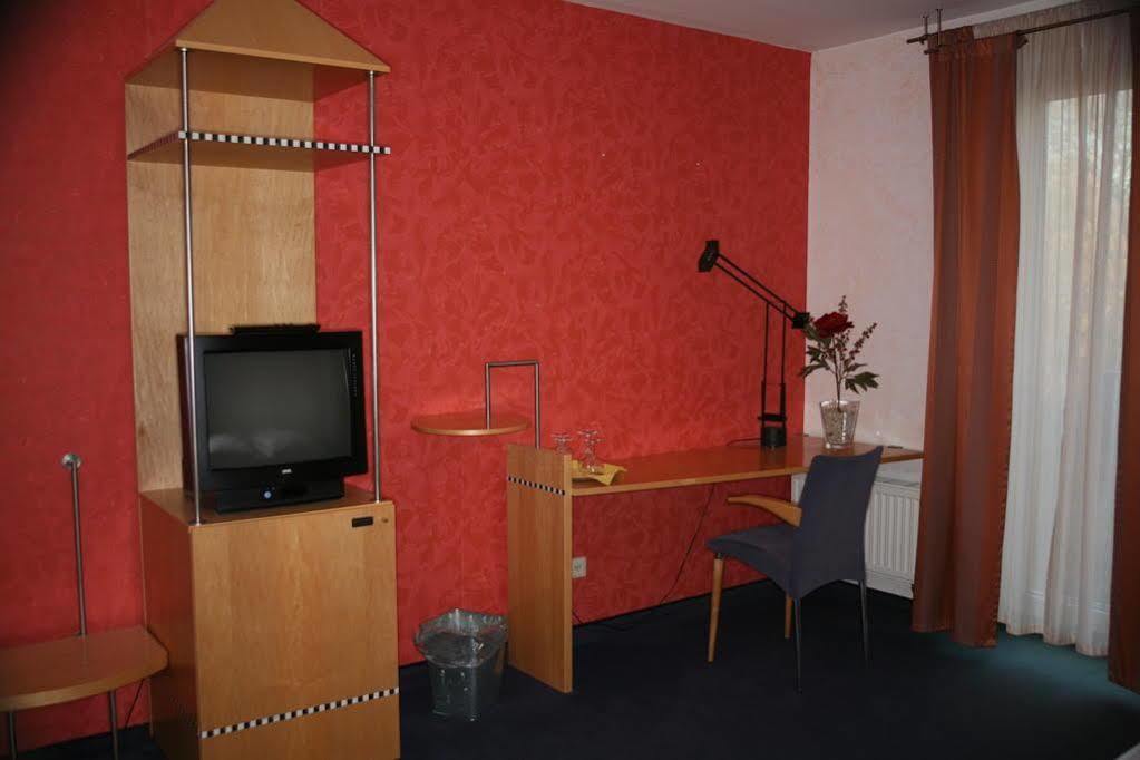 C-You Hotel Chemnitz Exterior photo